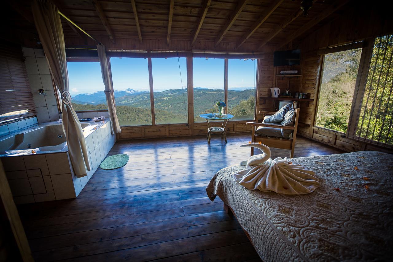 Paraiso Quetzal Lodge Tres de Junio Exteriér fotografie